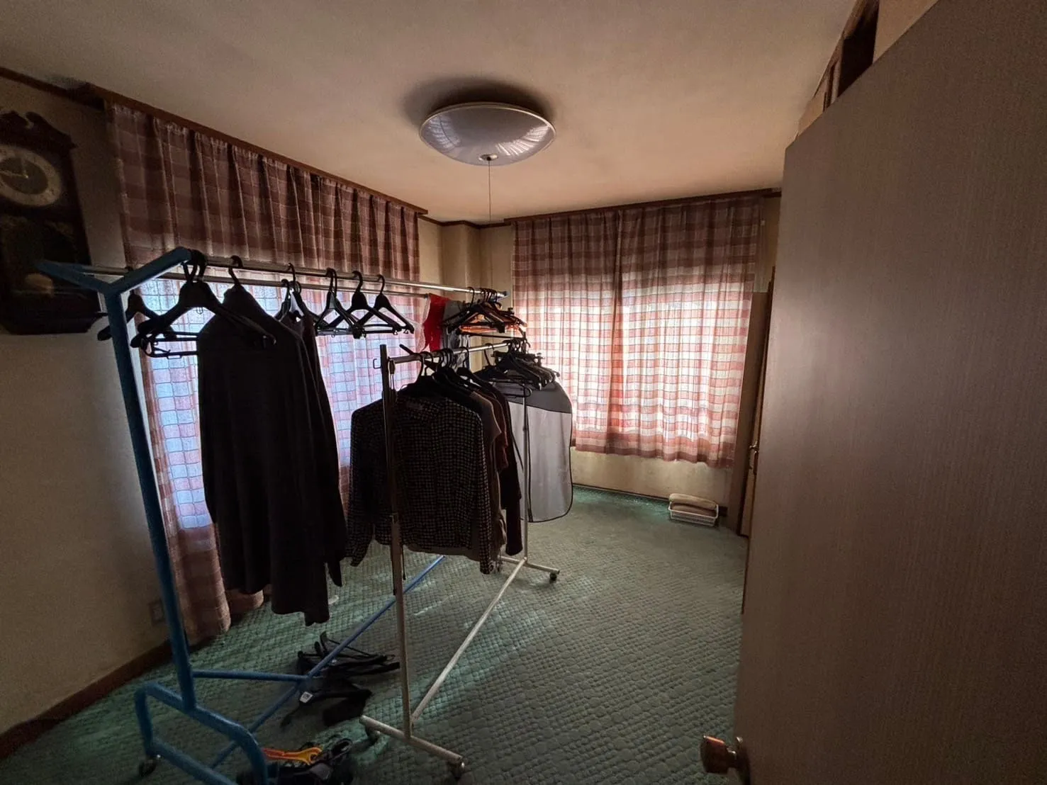 埼玉県春日部市の残置物回収前の洋室