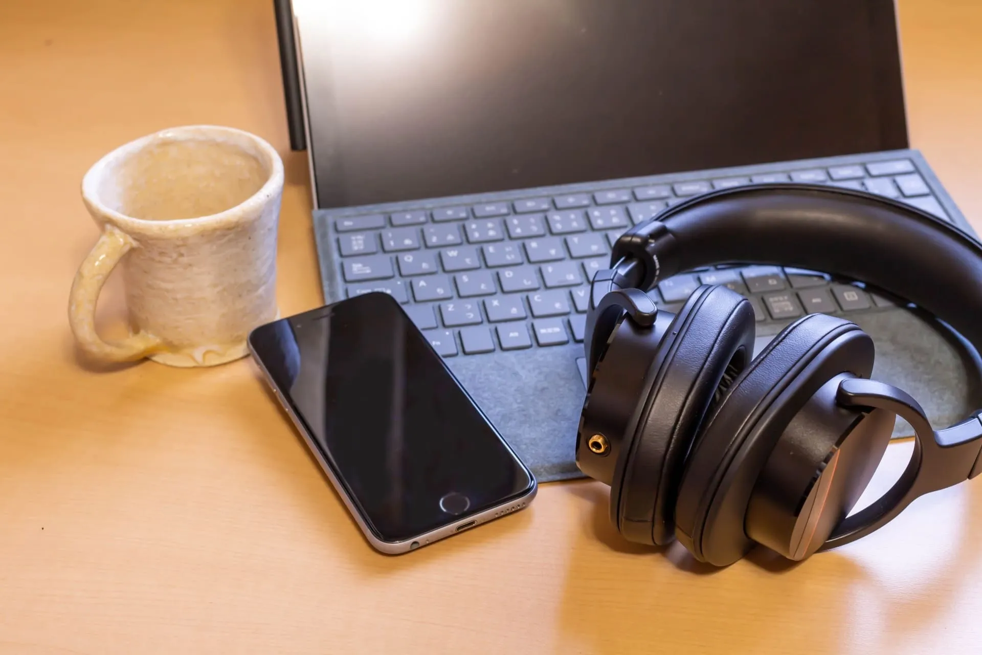 ヘッドホンの正しい捨て方5選|廃棄時の注意点とおすすめの処分法