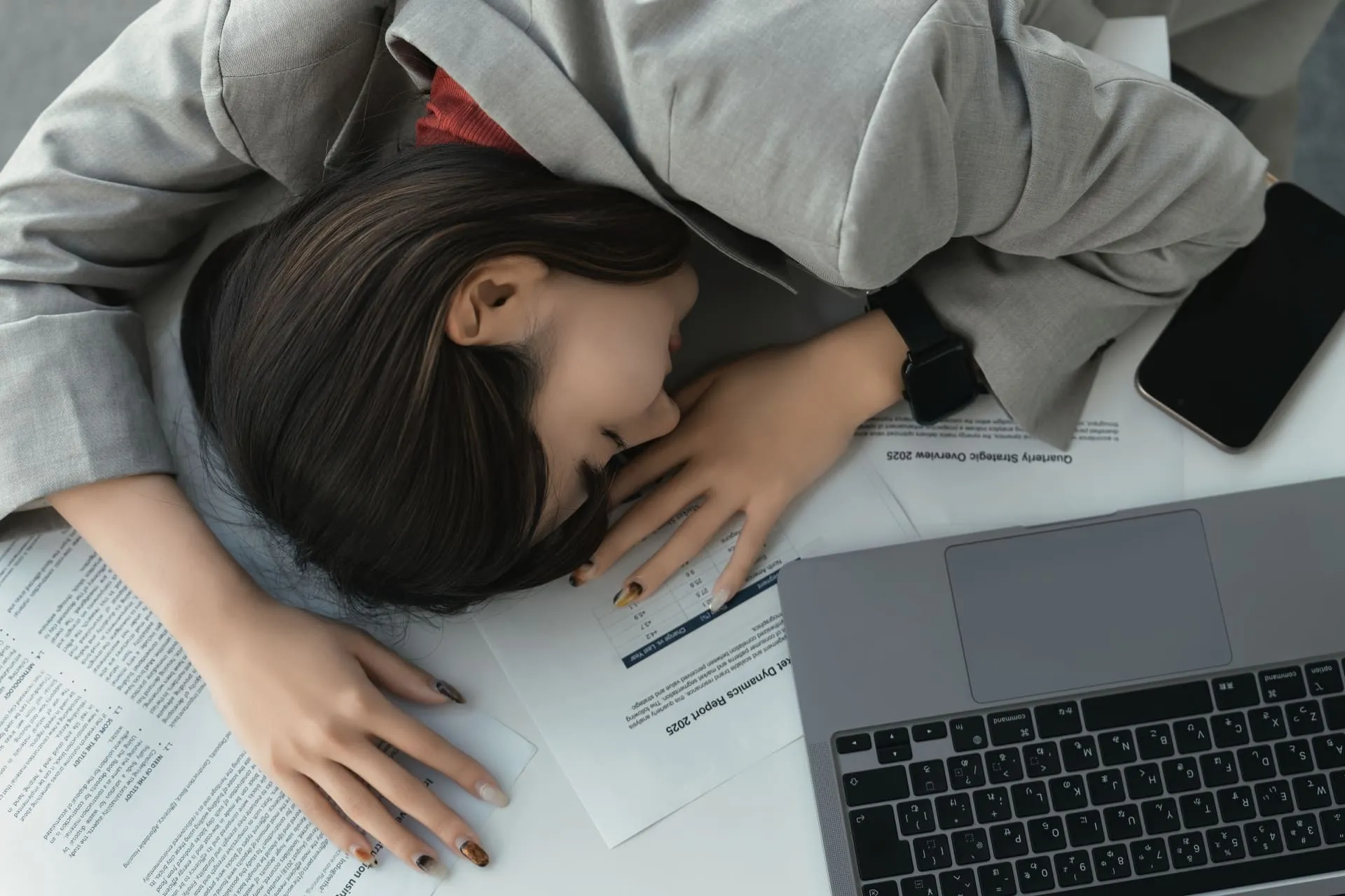 忙しくて家がゴミ屋敷の女性