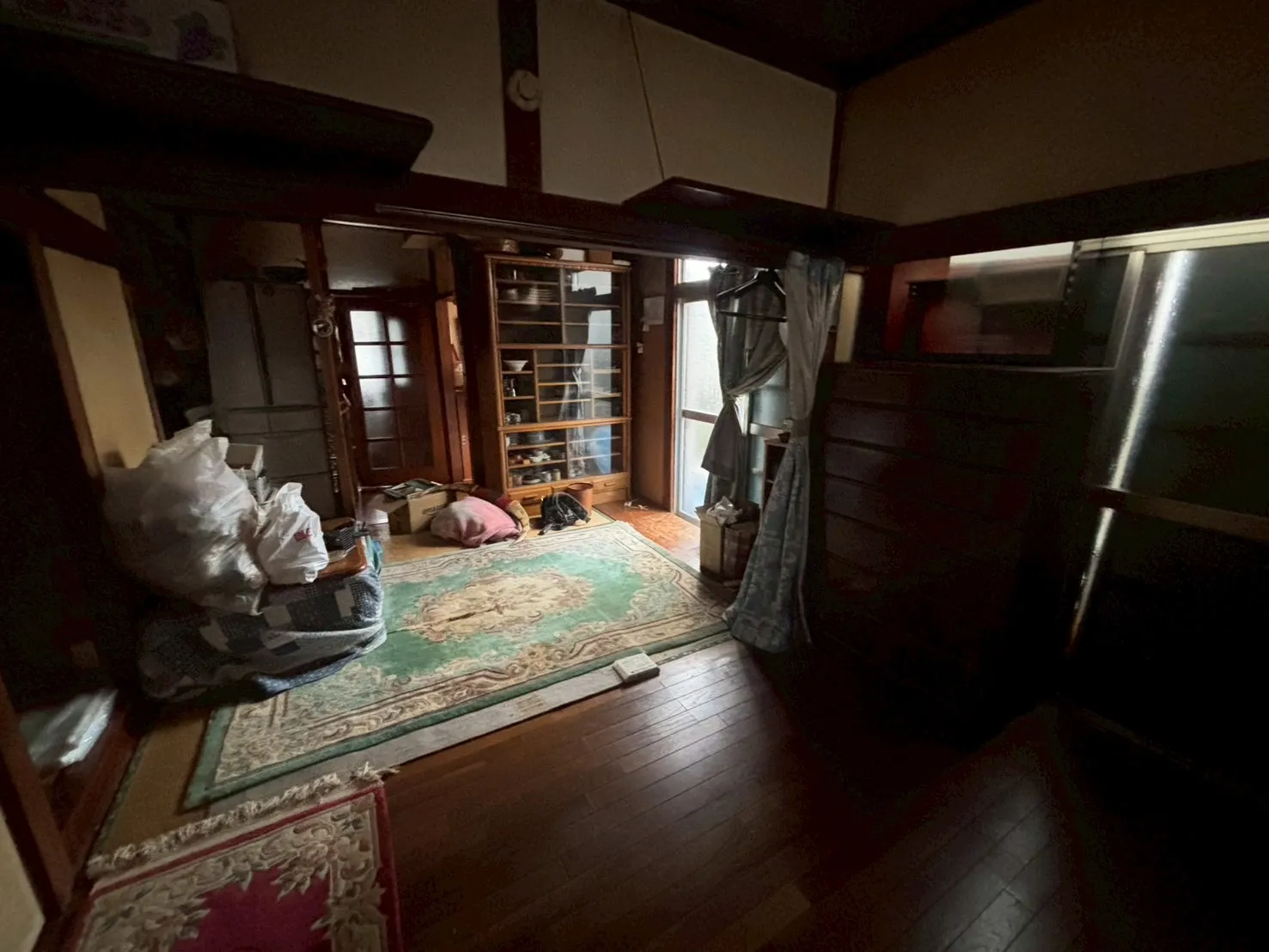 練馬区の残置物撤去前のリビング