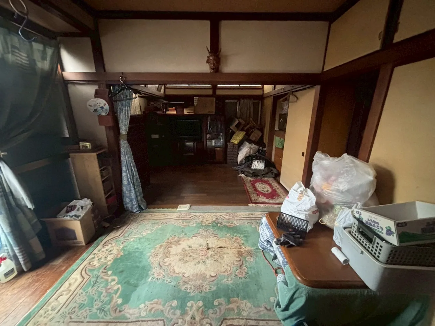 練馬区の残置物撤去前のリビング