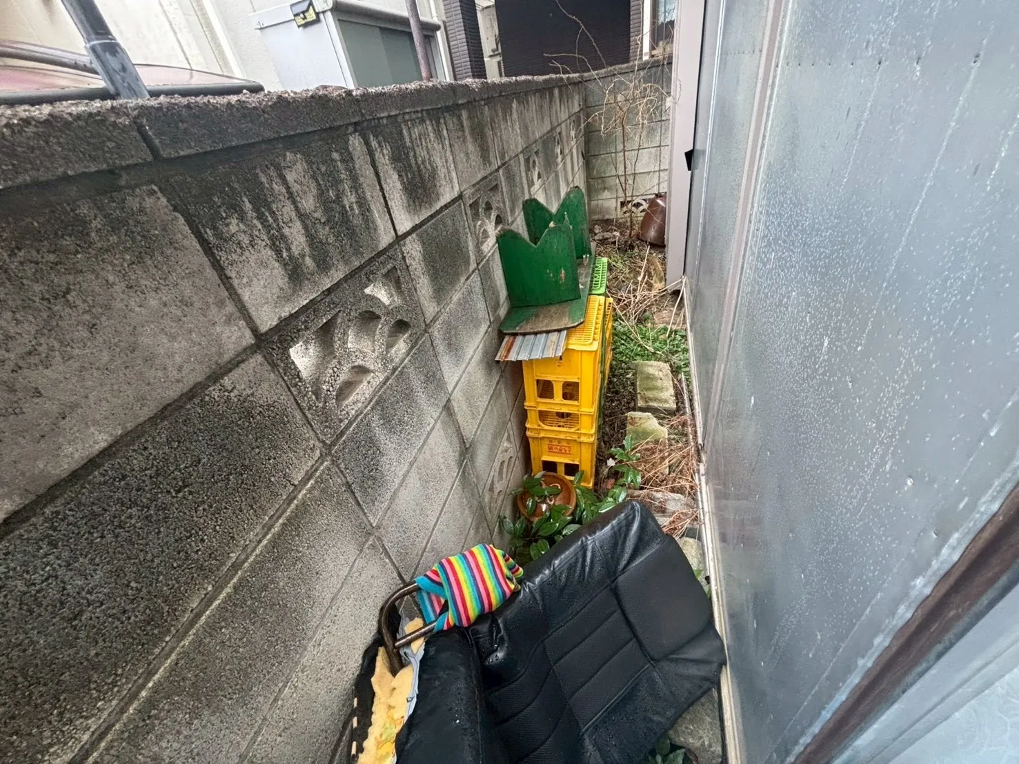 練馬区の残置物撤去庭まわり