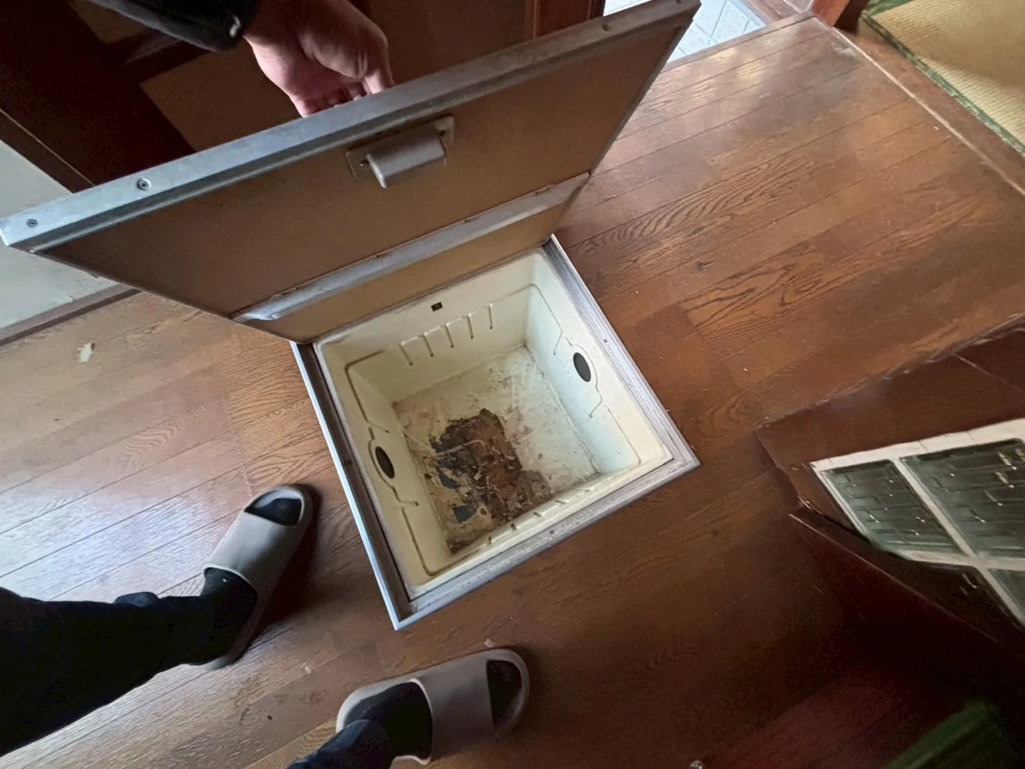 練馬区の残置物撤去した後のキッチン収納