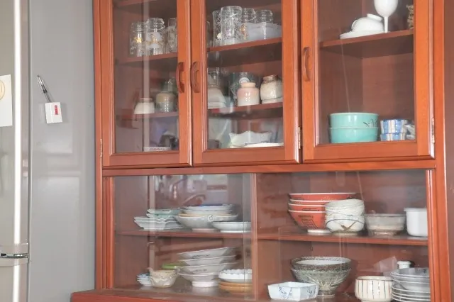 食器棚の不用品回収はいくら？府中市での処分方法と費用をわかりやすく解説